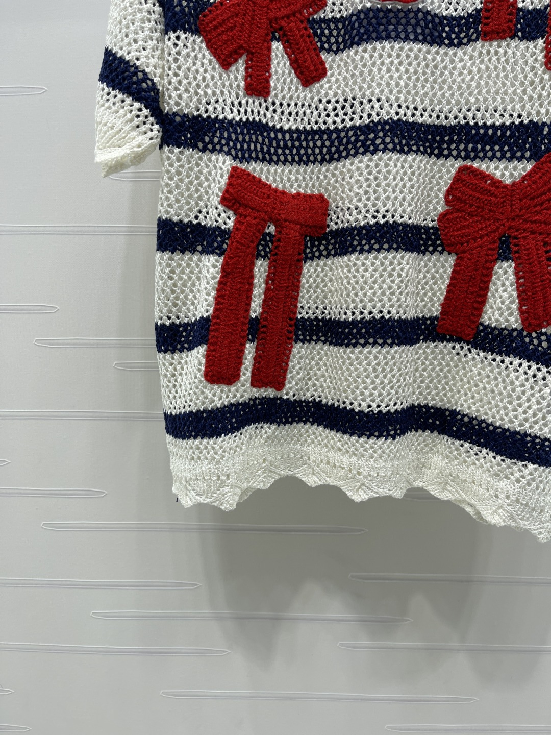 Women's short sleeves